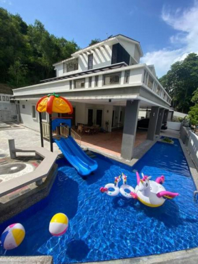 30PAX 5BR Villa Kids Swimming pool, KTV, BBQ near SPICE Arena Penang 9800 SQFT